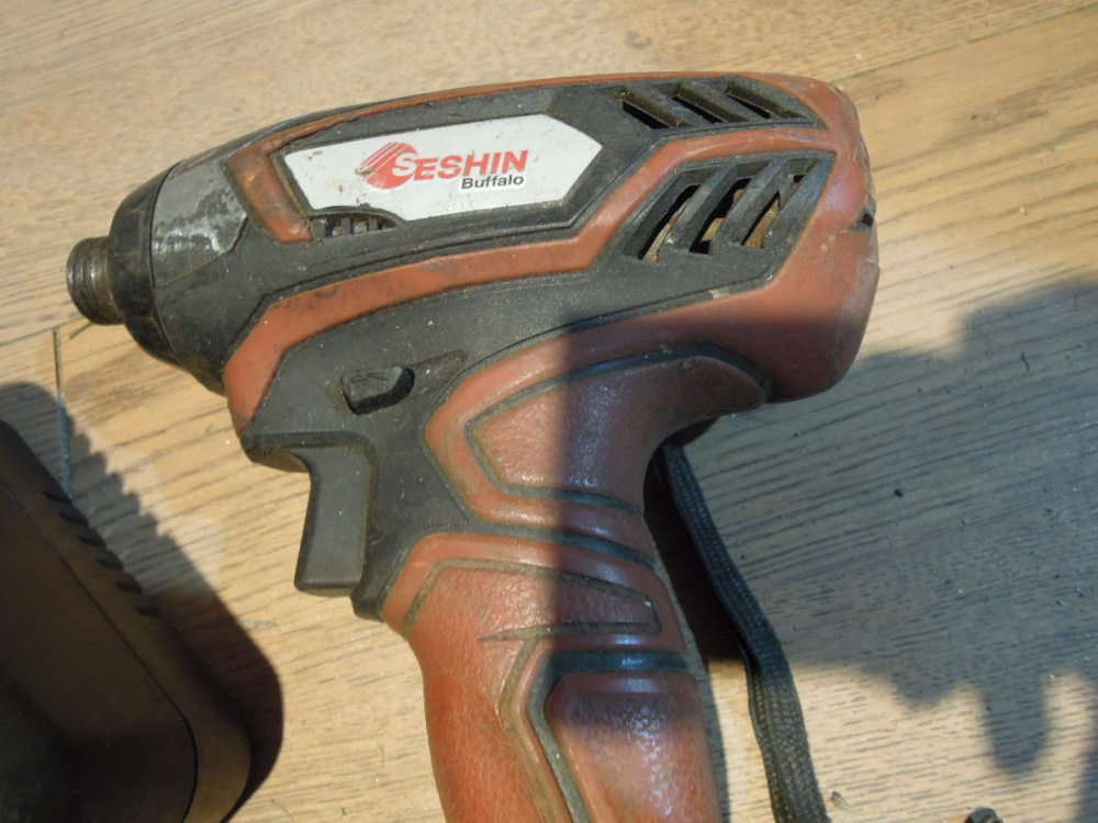 부품용 세신 충전드릴+세신충전기 이미지