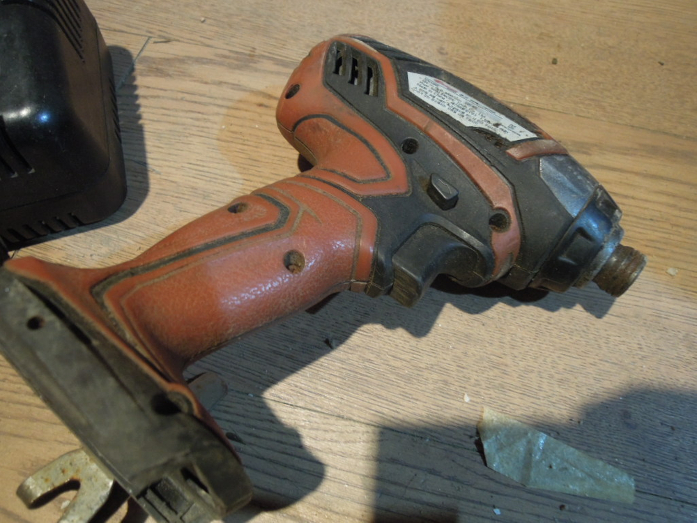 부품용 세신 충전드릴+세신충전기 이미지