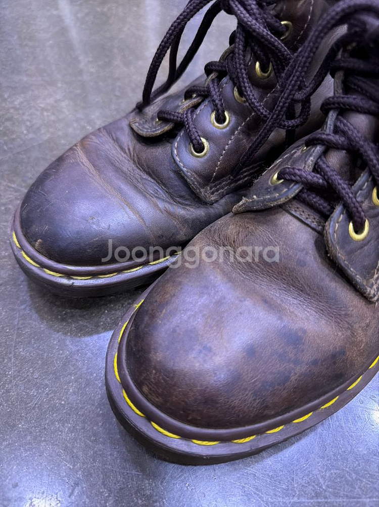 닥터마틴 1460 잉글랜드 메이드 8홀 부츠 워커240--2