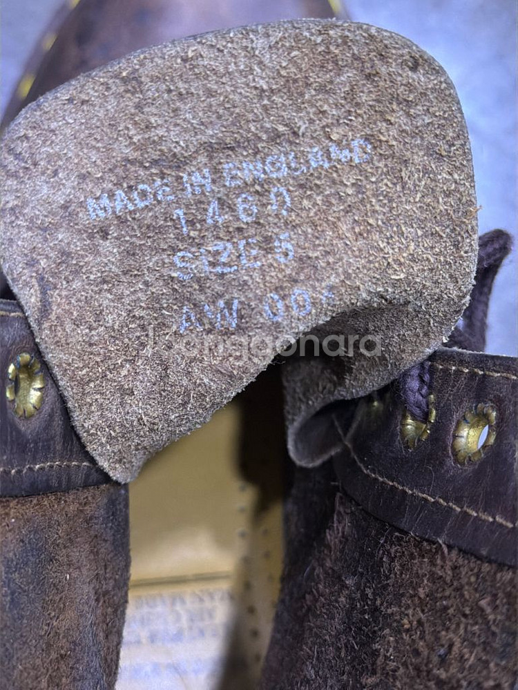 닥터마틴 1460 잉글랜드 메이드 8홀 부츠 워커240--9