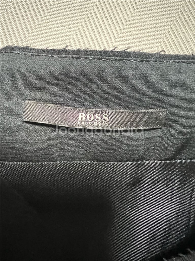 BOSS 보스 블랙 모직 스커트 정품--2