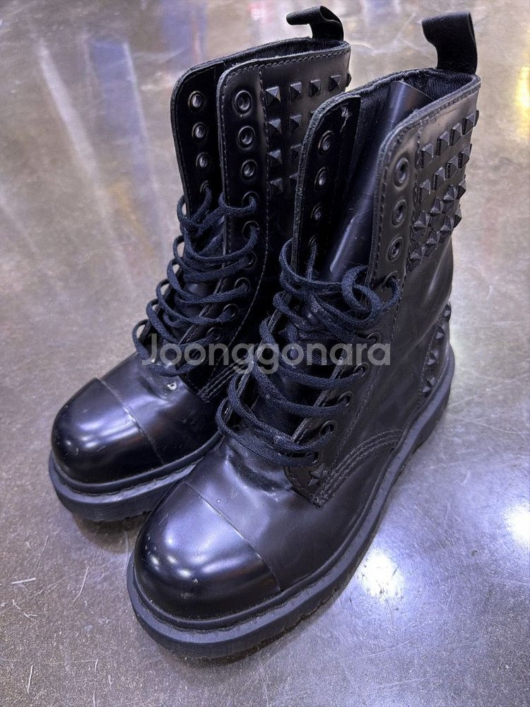 닥터마틴 링컨 10홀 스틸토 스터드 워커 부츠 220--1