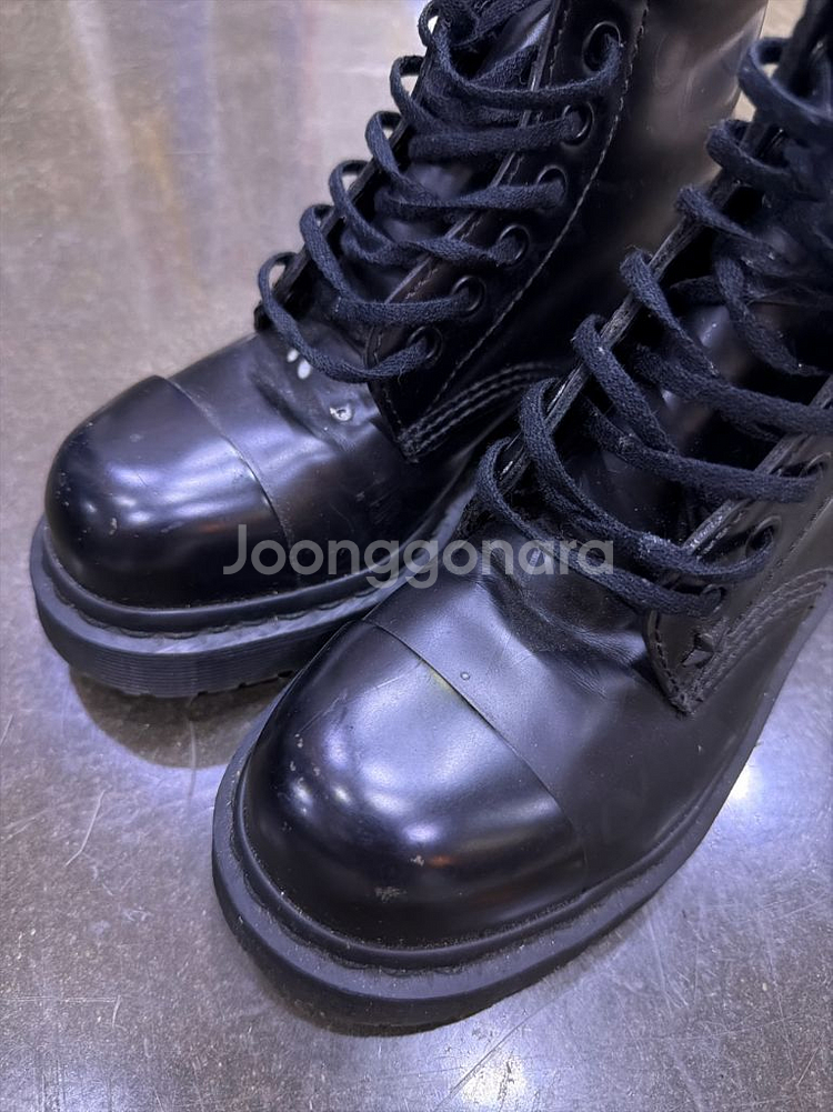 닥터마틴 링컨 10홀 스틸토 스터드 워커 부츠 220--3
