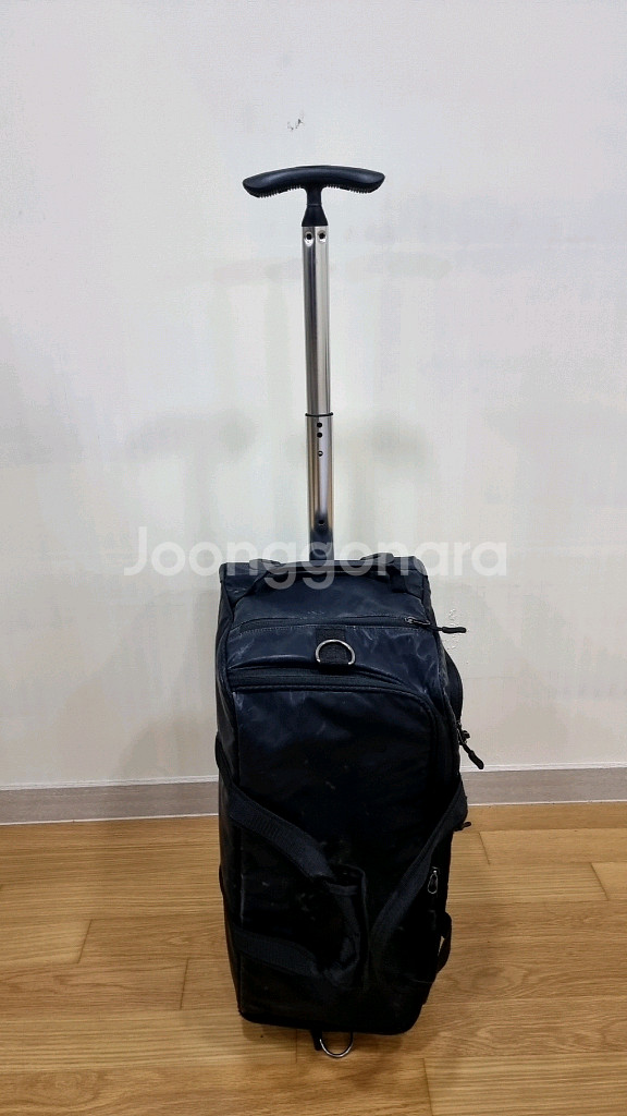 테일러메이드 바퀴 보스톤백 팝니다.--5