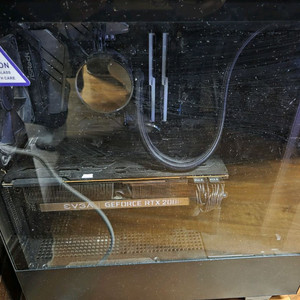 9700k 2080ti 컴퓨터 본체 팔아요