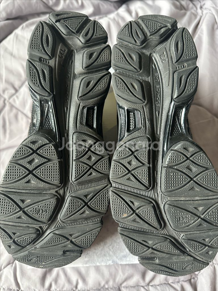 아식스X세실리에반센 젤(급처)--3