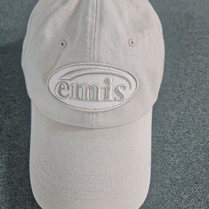 Emis 엠아이에스 베이지 볼캡 모자