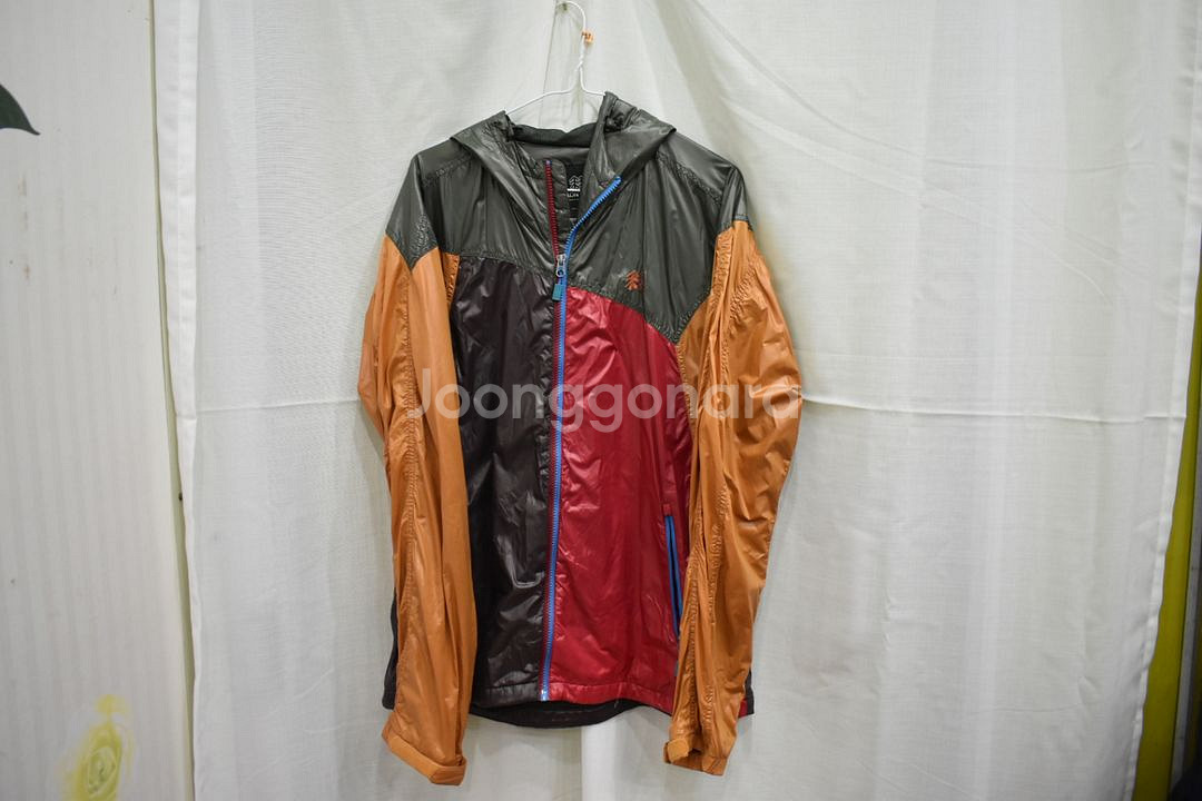 코오롱스포츠 남성 바람막이 105--0