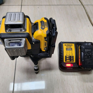 디월트 DCE089G 그린 레이저 레벨기