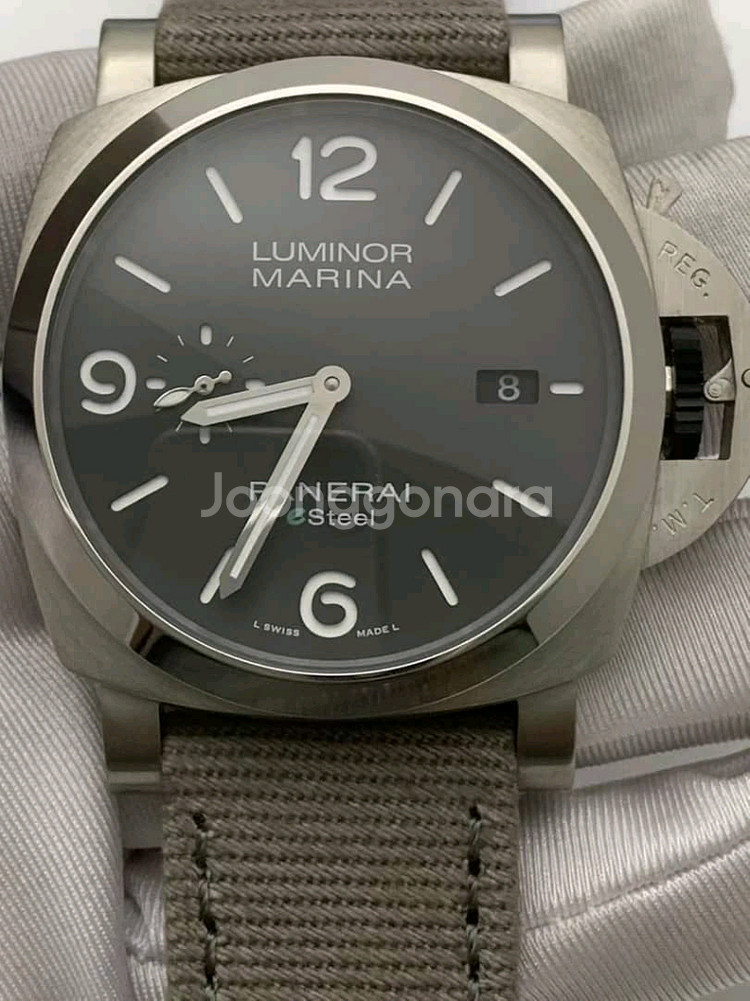 파네라이 PAM01358 AUTOMATIC 42mm--1