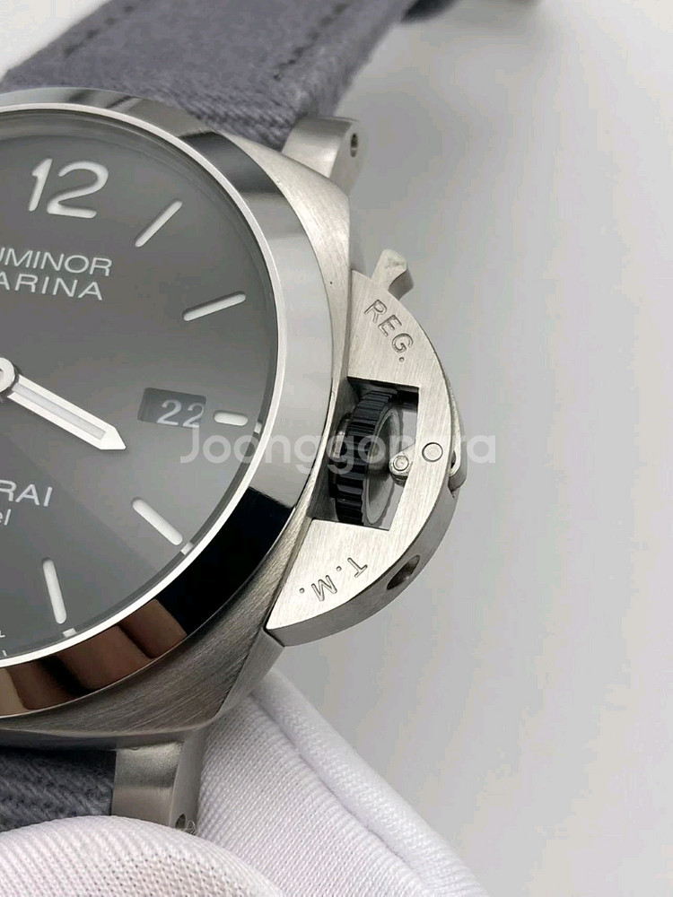 파네라이 PAM01358 AUTOMATIC 42mm--2