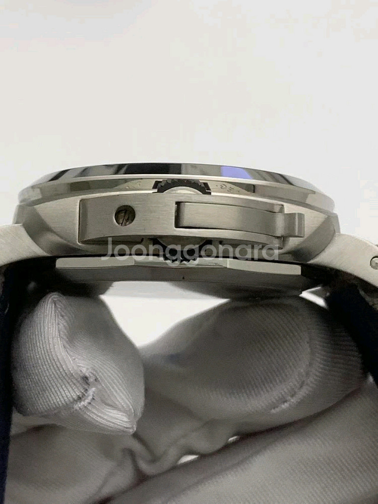 파네라이 PAM01358 AUTOMATIC 42mm--4