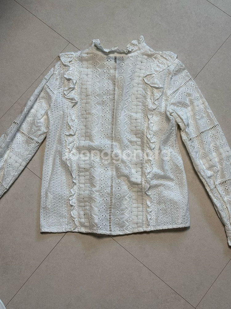 자라 펀칭 블라우스 // sjsj 마인 더캐시미어 랑방--2