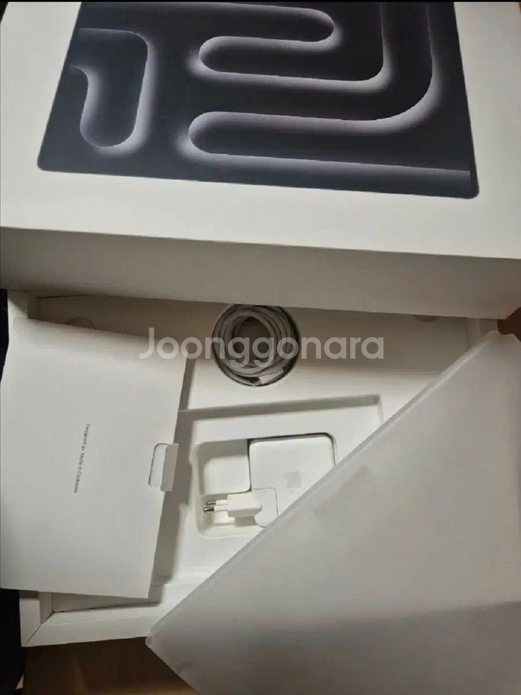 급처 맥북프로 M3 14인치 8/512gb--0