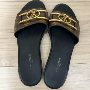 루이비통 모노그램 락 잇 뮬 슬리퍼 36