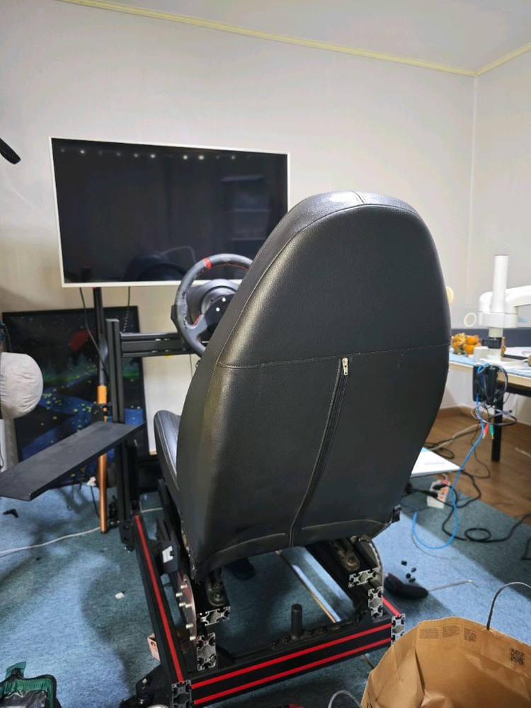 트러스트마스터T300rs, 트랙레이서tr80 이미지