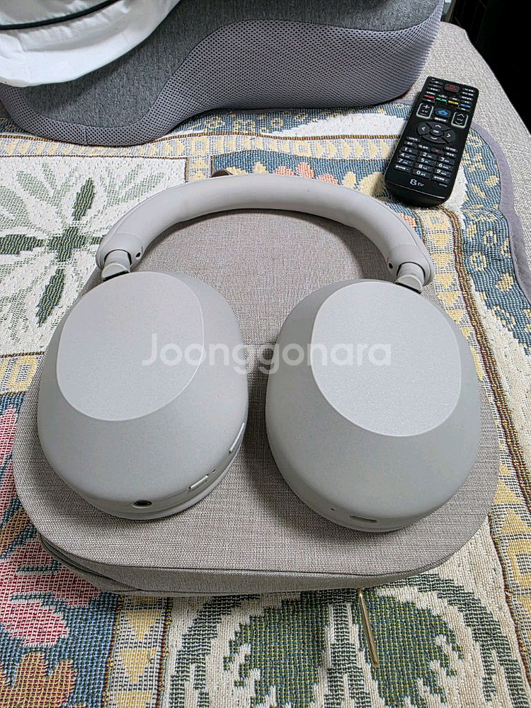 소니 WH-1000XM5 헤드폰--3