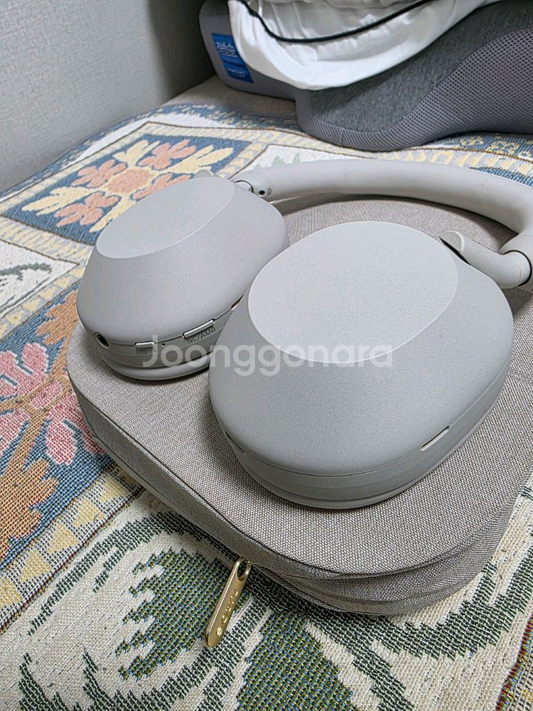 소니 WH-1000XM5 헤드폰--4