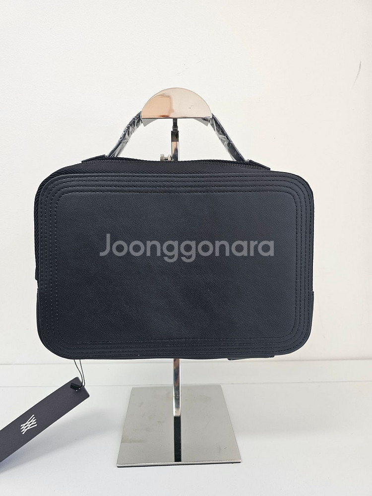 어뉴 골프 파우치 블랙--1