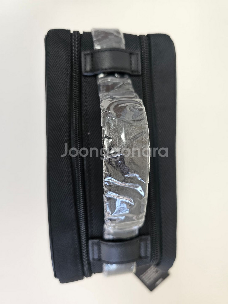 어뉴 골프 파우치 블랙--2