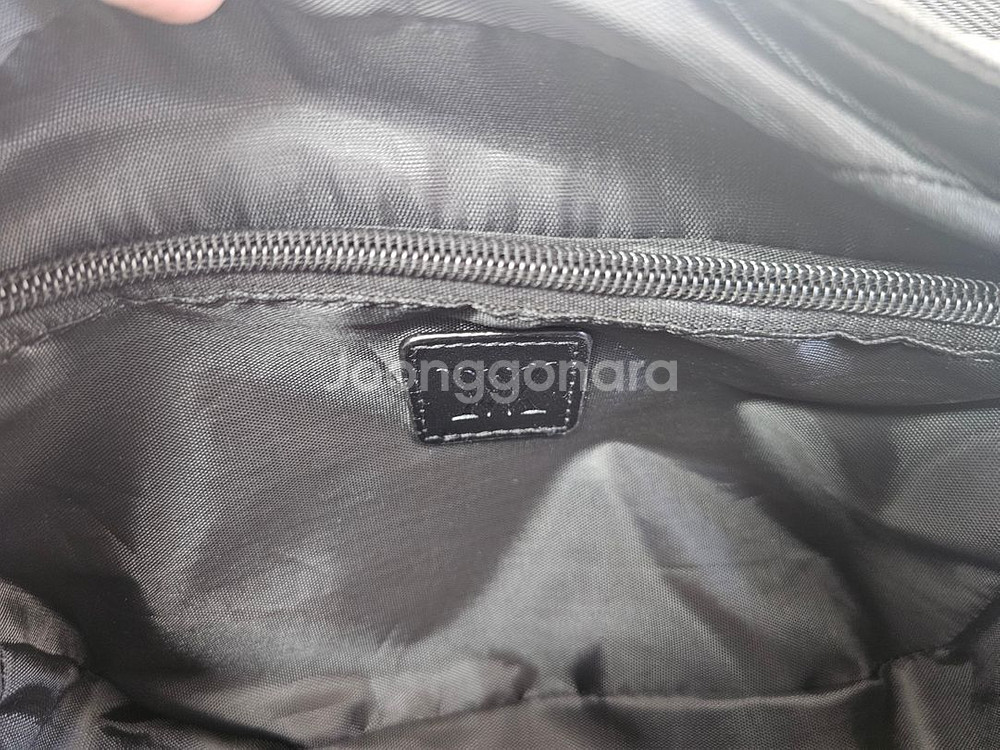 어뉴 골프 파우치 블랙--6