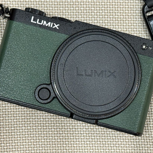 파나소닉 루믹스 S9 바디, 올리브 그린