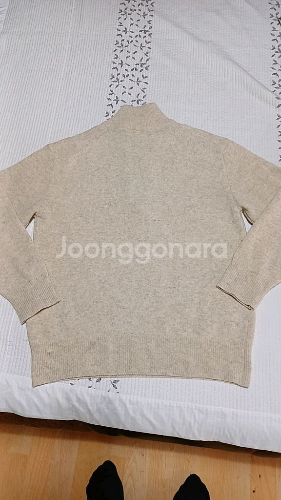 헤지스 피즈 반집업니트 100 가슴55 기장69--2