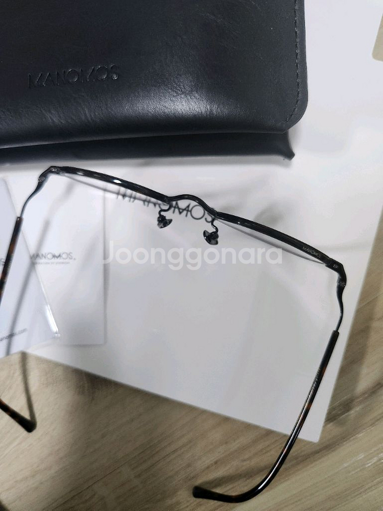 마노모스 안경테--1
