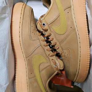 나이키 된장포스 255사이즈 새상품팝니다