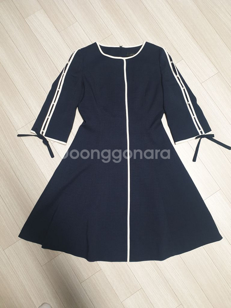 린(LYNN) 7부 A라인 원피스 깨끗한옷--0