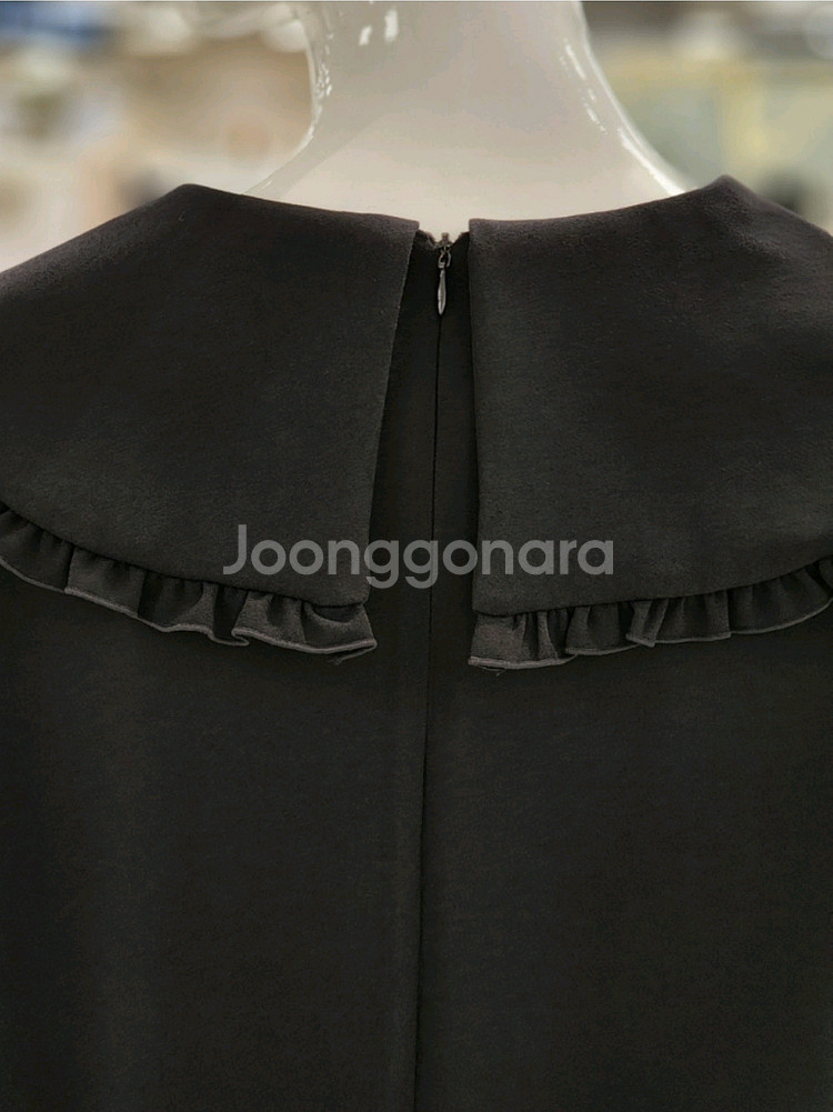 (새상품) 씨씨콜렉트 빅카라 러플 원피스 듀엘 오즈세컨--5