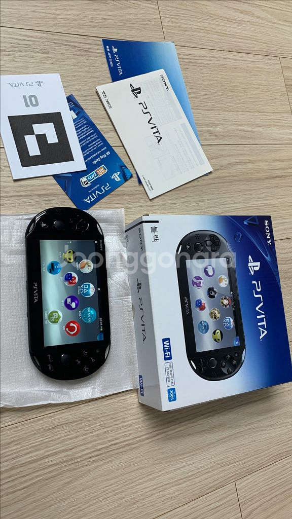 소니 PS비타 2세대 팝니다. ps vita--1