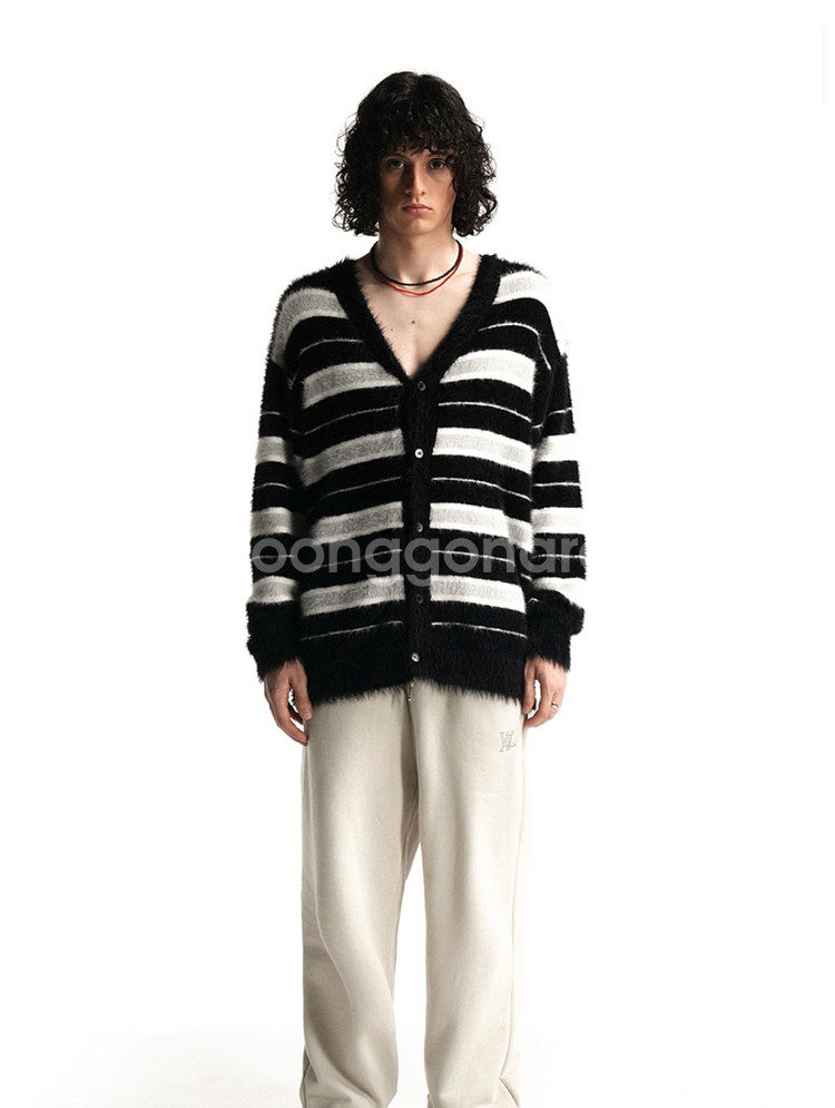 우알롱 스트라이프 브러쉬드 가디건 블랙( 노정의 착용)--2