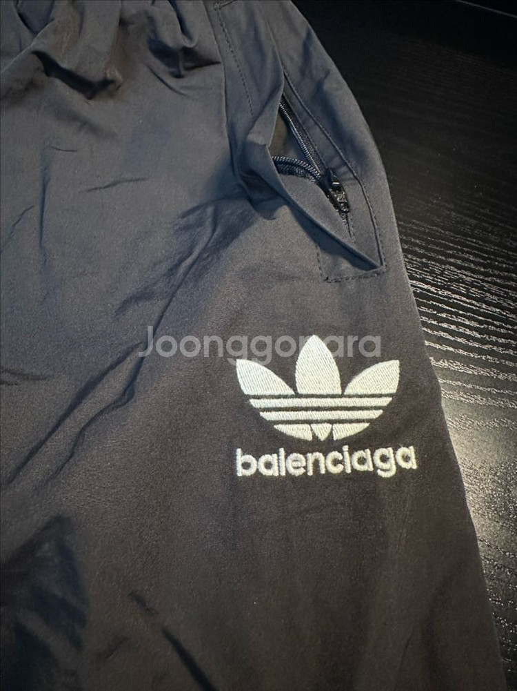 발렌시아가 x 아디다스 퍼포먼스 포플린 트랙수트 팬츠--1