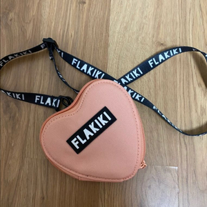 플라키키 하트 목걸이 지갑