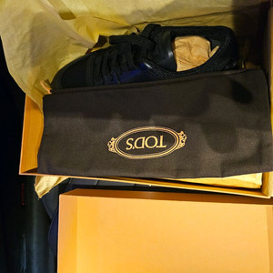 토즈 남성 스니커즈