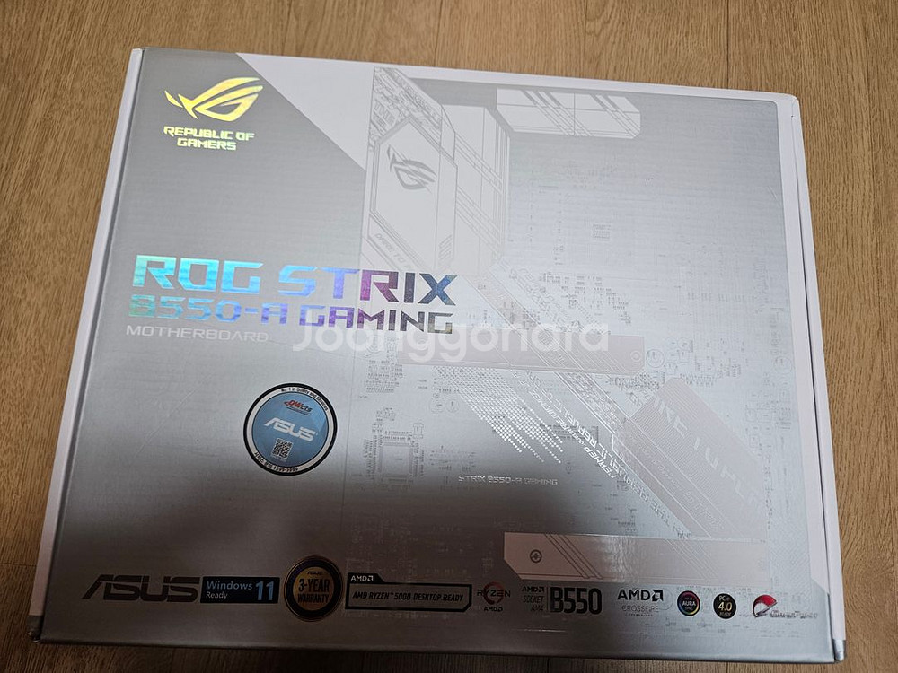 ASUS B550 A STRIX 화이트 판매합니다--0