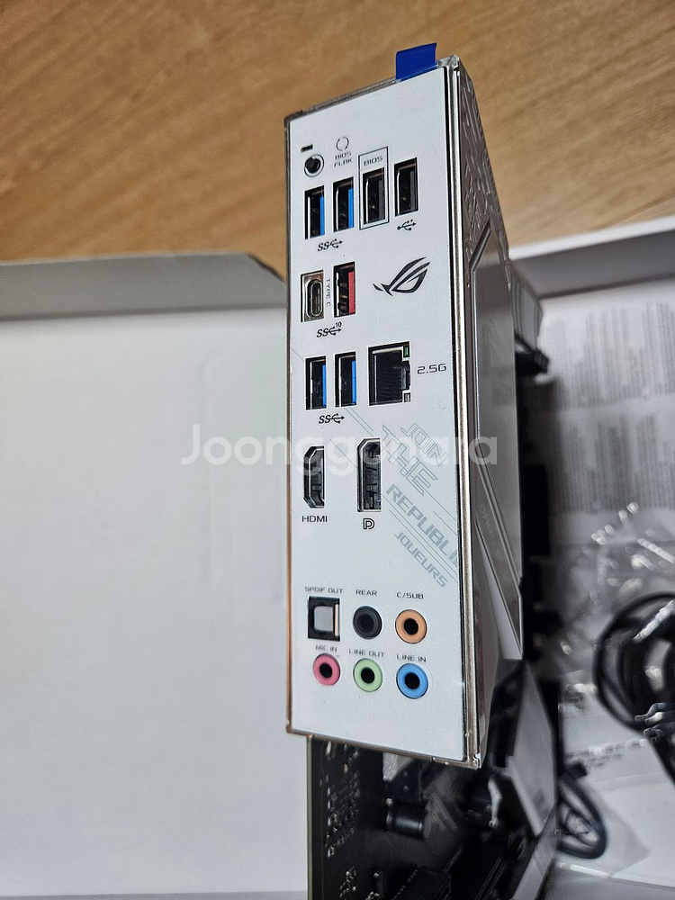 ASUS B550 A STRIX 화이트 판매합니다--1