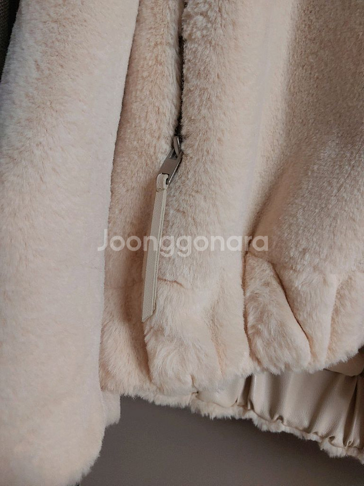 잇미샤 폭스퍼 후드 집업 자켓--3