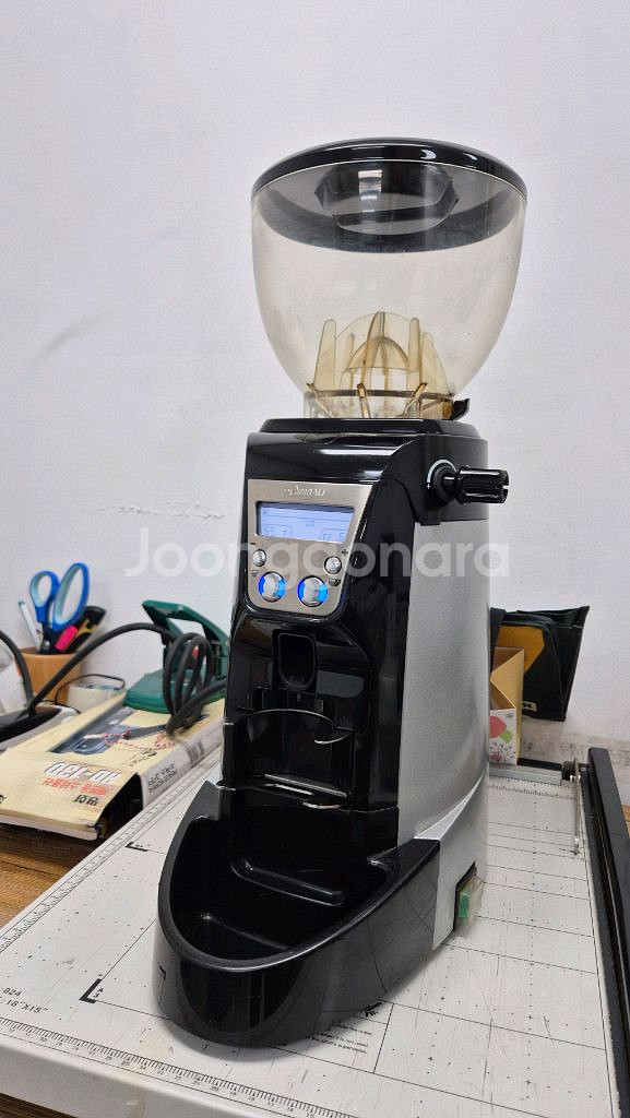 faema 훼마 라심발리 전동 커피그라인더--0