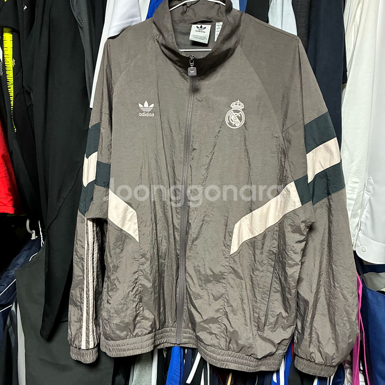 아디다스 레알마드리드 오리지날 트랙탑(JI9479)--1