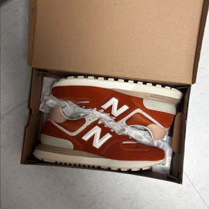 뉴발란스 574 레거시 오렌지 270 사이즈