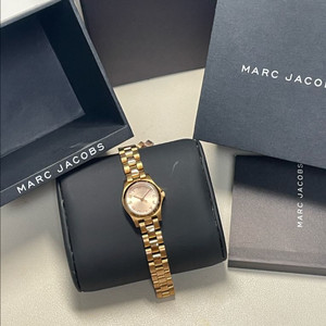 마크제이콥스 시계 로즈골드