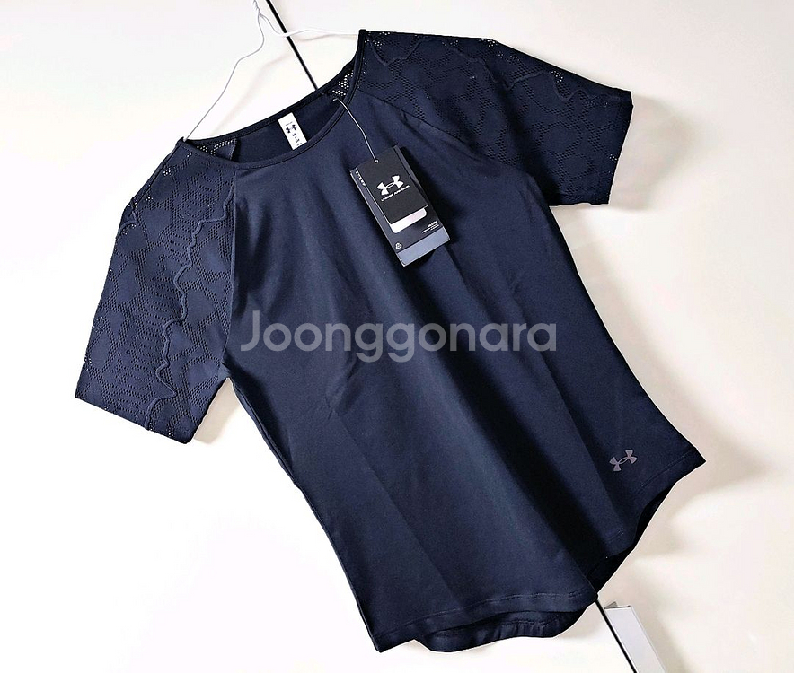 (새상품) 언더아머 반팔 슬리브티/러닝/요가/필라테스--0