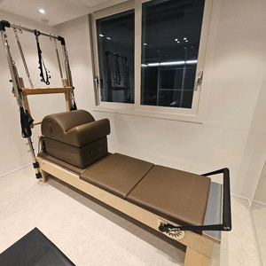 모션케어 콤비리포머 판매합니다.