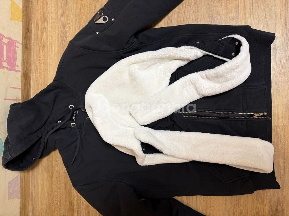 무스너클 버니스웨터--0