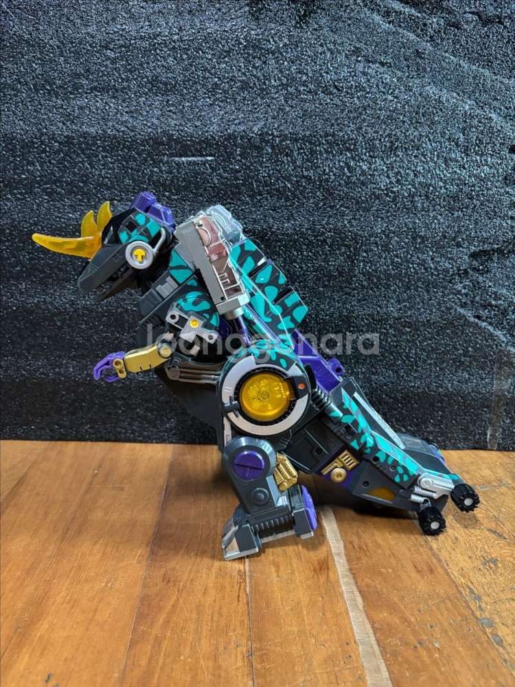 트랜스포머 비스트워즈 로봇 기가스톰 피규어 인테리어소품--0