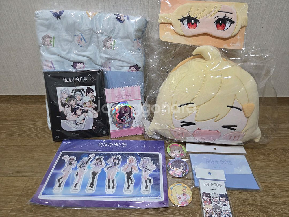 이세계아이돌 굿즈 일괄로 팝니다 (이세돌)--0