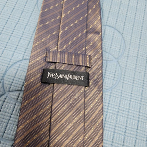 입생로랑 넥타이