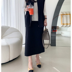 르꼬르망.저세상텐션 베스트&스커트 블랙